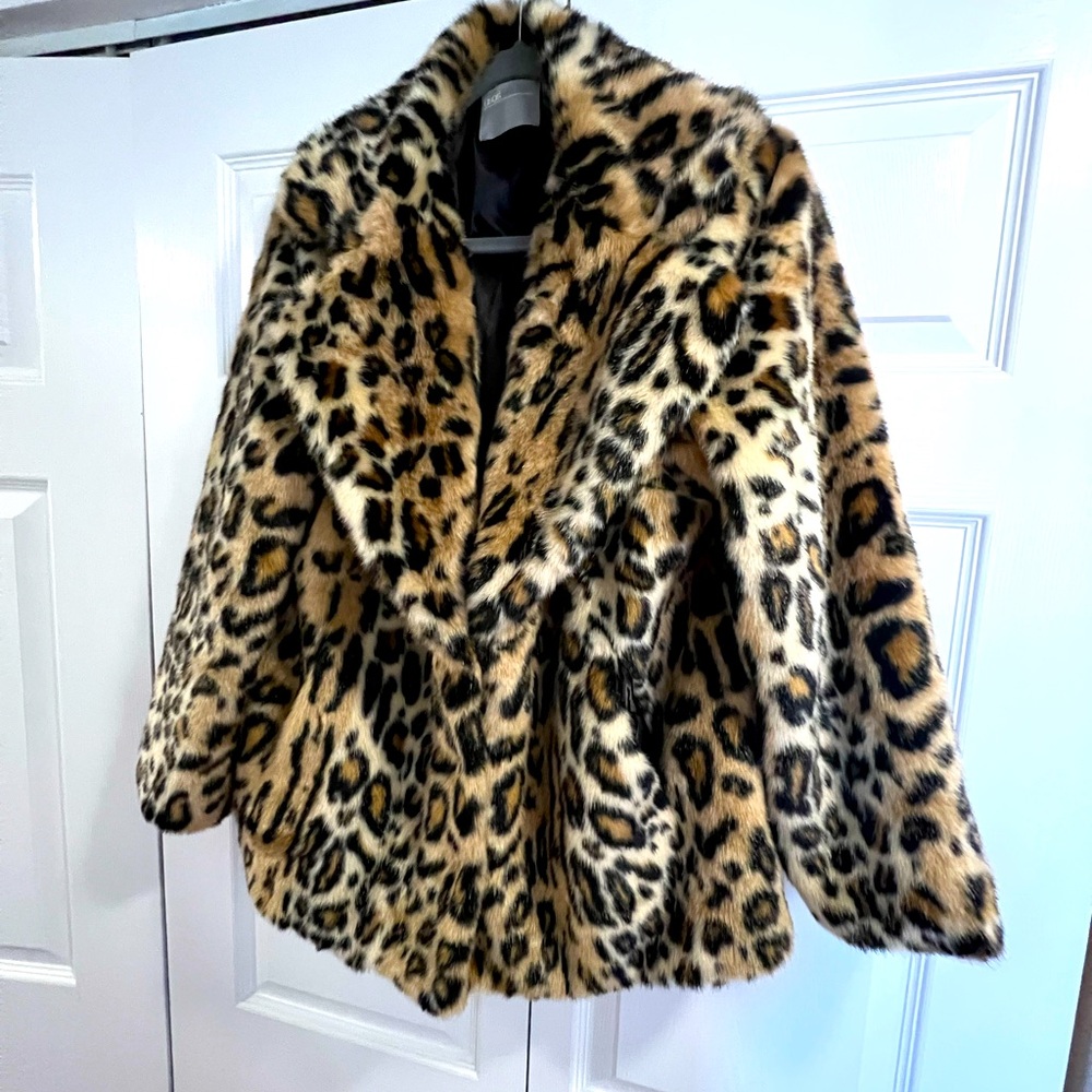 Faux Fur Leopard Jacket size 8